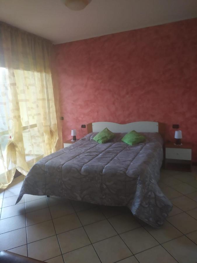 Bilocale Di Giusy Apartment Dalmine Bagian luar foto